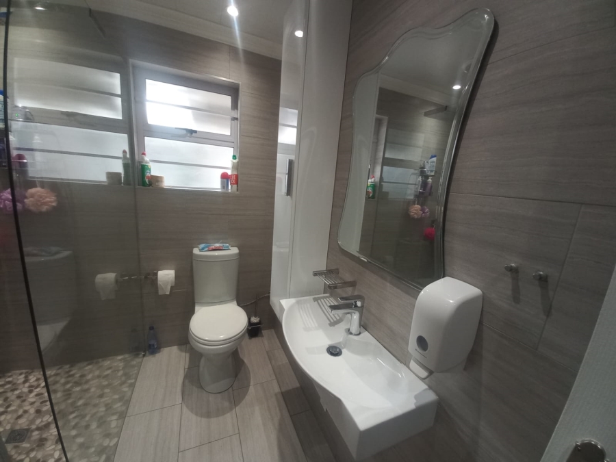 3 Bedroom Property for Sale in Portlands Western Cape